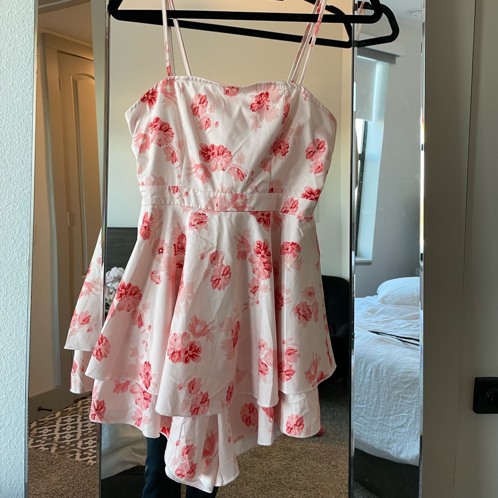 Floral tie back romper